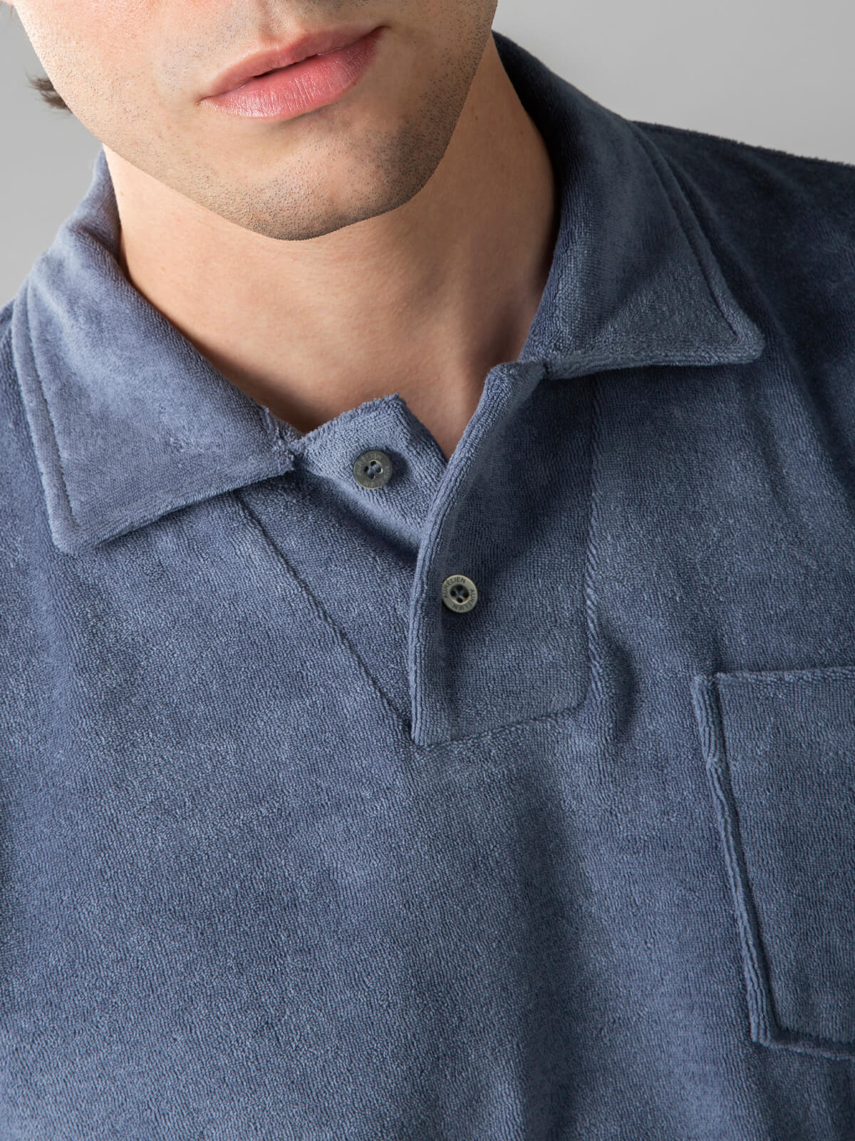 FROTTEE-POLOSHIRT STAHLBLAU